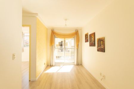 Sala de apartamento para alugar com 2 quartos, 48m² em Sítio Cercado, Curitiba