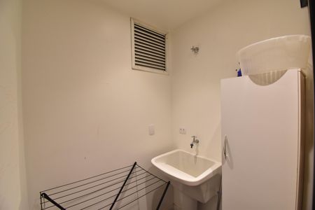 Apartamento para alugar com 67m², 1 quarto e sem vagaÁrea de Serviço