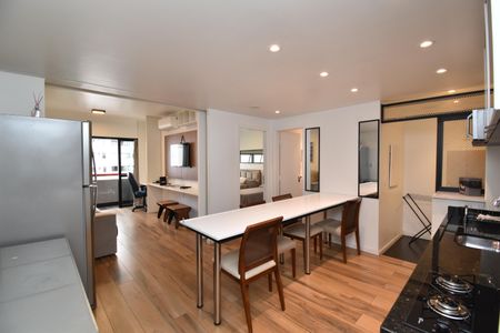 Sala de Jantar/Cozinha de apartamento para alugar com 1 quarto, 67m² em Centro, Curitiba