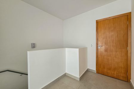 Apartamento à venda com 169m², 3 quartos e 3 vagas Apartamento à venda com 169m², 3 quartos e 3 vagasCorredor