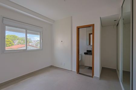 Apartamento para alugar com 169m², 3 quartos e 3 vagasSuíte