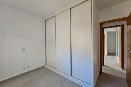 Apartamento à venda com 169m², 3 quartos e 3 vagas Apartamento à venda com 169m², 3 quartos e 3 vagasQuarto 2