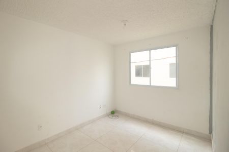 Sala de apartamento para alugar com 2 quartos, 40m² em Guaratiba, Rio de Janeiro