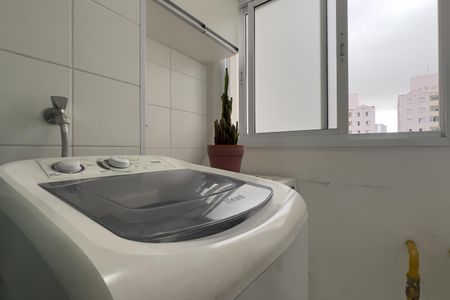 Apartamento para alugar com 60m², 2 quartos e 1 vaga Apartamento para alugar com 60m², 2 quartos e 1 vagaCozinha e Área de Serviço