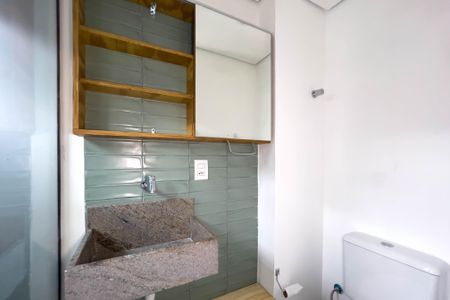 Banheiro de kitnet/studio para alugar com 1 quarto, 20m² em Vila Clementino, São Paulo