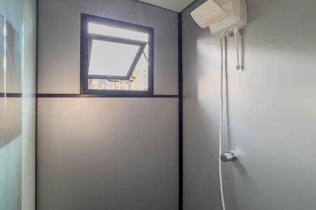 Banheiro de kitnet/studio para alugar com 1 quarto, 20m² em Vila Clementino, São Paulo