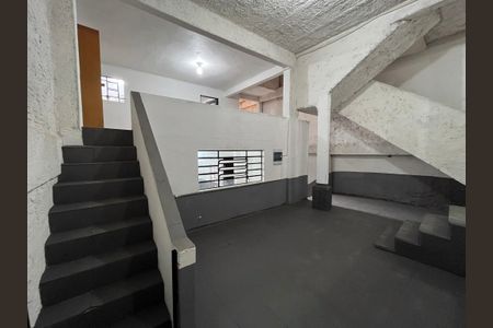 Casa para alugar com 210m², 1 quarto e 5 vagasQuintal
