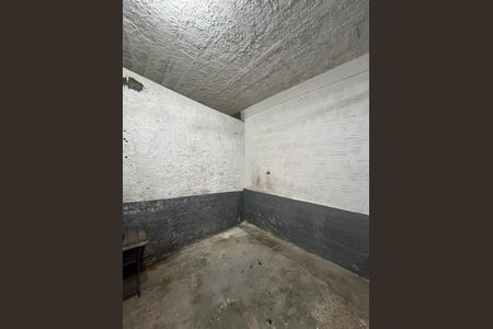 Casa para alugar com 210m², 1 quarto e 5 vagasQuintal