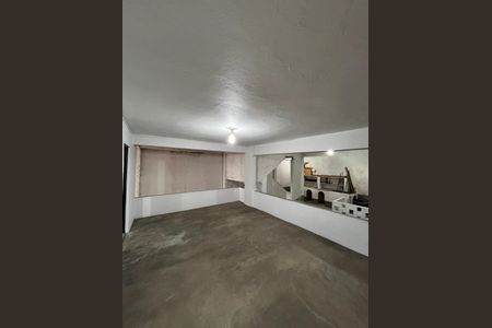 Casa para alugar com 210m², 1 quarto e 5 vagasQuarto