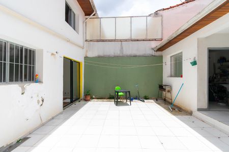 Casa à venda com 180m², 3 quartos e 2 vagasQuintal