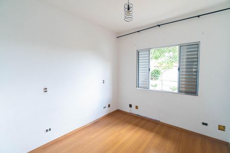 Casa à venda com 180m², 3 quartos e 2 vagas Casa à venda com 180m², 3 quartos e 2 vagasQuarto 2
