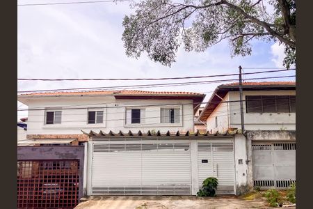 Casa à venda com 180m², 3 quartos e 2 vagasFachada