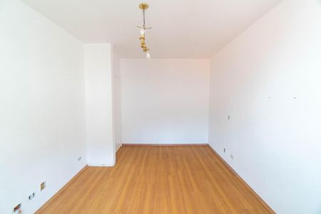 Casa à venda com 180m², 3 quartos e 2 vagas Casa à venda com 180m², 3 quartos e 2 vagasSuíte