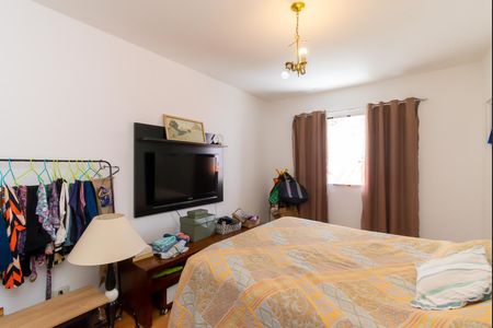 Casa à venda com 180m², 3 quartos e 2 vagasSuíte