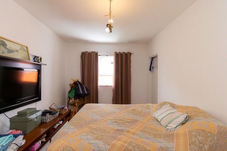 Casa à venda com 180m², 3 quartos e 2 vagasSuíte