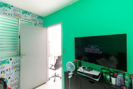 Casa à venda com 180m², 3 quartos e 2 vagasQuarto Serviço