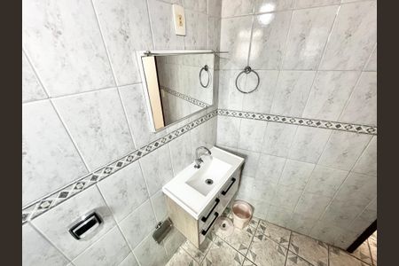 Casa para alugar com 350m², 3 quartos e 2 vagasBanheiro Social