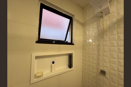 Casa de condomínio para alugar com 50m², 2 quartos e 1 vaga Casa de condomínio para alugar com 50m², 2 quartos e 1 vagaBanheiro Social