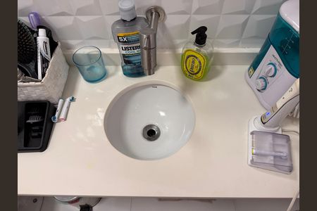Casa de condomínio para alugar com 50m², 2 quartos e 1 vaga Casa de condomínio para alugar com 50m², 2 quartos e 1 vagaBanheiro Social