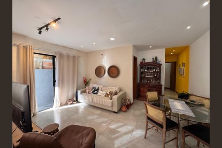 Casa de Condomínio para alugar com 2 quartos, 50m² em Vargem Grande, Rio de Janeiro
