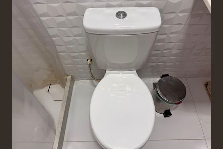Casa de condomínio para alugar com 50m², 2 quartos e 1 vaga Casa de condomínio para alugar com 50m², 2 quartos e 1 vagaBanheiro Social