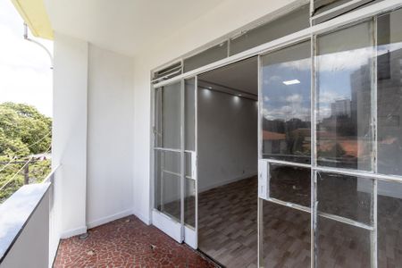 Apartamento à venda com 100m², 2 quartos e 1 vagaVaranda Sala