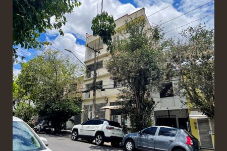 Apartamento à venda com 100m², 2 quartos e 1 vagaFachada