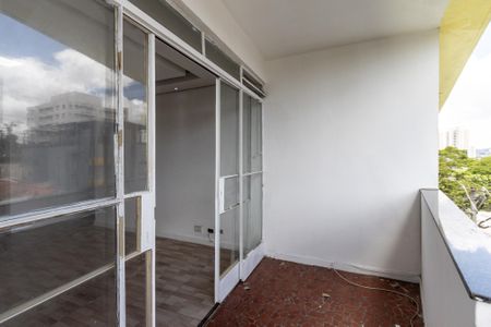 Apartamento à venda com 100m², 2 quartos e 1 vagaVaranda Sala