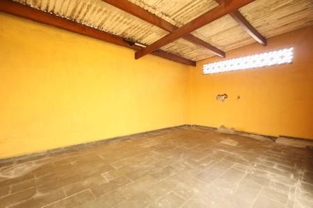 Casa para alugar com 170m², 3 quartos e 2 vagasTerraço Fundos 