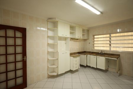 Casa para alugar com 170m², 3 quartos e 2 vagasCozinha