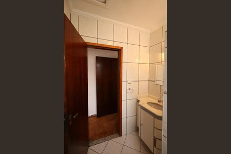 Casa para alugar com 170m², 3 quartos e 2 vagasBanheiro da Suíte 1