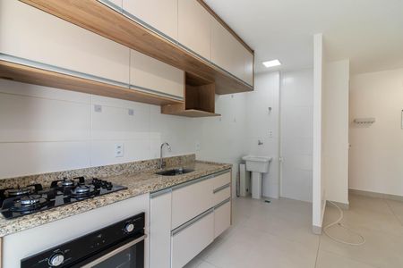 Apartamento à venda com 49m², 2 quartos e 1 vaga Apartamento à venda com 49m², 2 quartos e 1 vagaCozinha e Área de Serviço