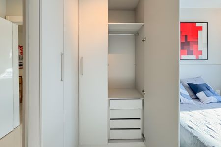 Apartamento à venda com 47m², 1 quarto e 1 vagaSuíte - Armários 