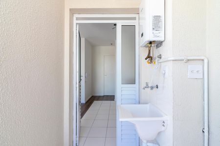 Apartamento à venda com 42m², 2 quartos e 1 vaga Apartamento à venda com 42m², 2 quartos e 1 vagaÁrea de Serviço