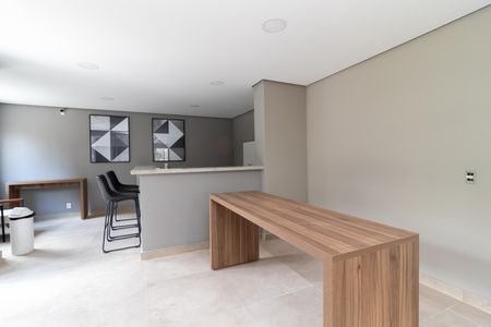Apartamento à venda com 42m², 2 quartos e 1 vagaÁrea comum - Salão de festas 1