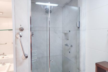 Apartamento à venda com 543m², 4 quartos e 2 vagasBanheiro da Suite 2