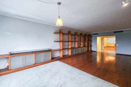 Apartamento à venda com 543m², 4 quartos e 2 vagasSala