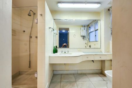 Apartamento à venda com 543m², 4 quartos e 2 vagasBanheiro da Suite 1