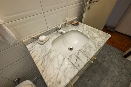 Apartamento para alugar com 140m², 3 quartos e 1 vaga Apartamento para alugar com 140m², 3 quartos e 1 vagaBanheiro Social