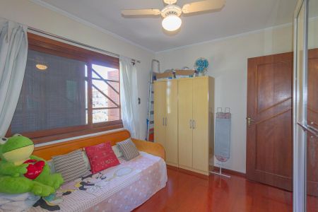 Casa à venda com 310m², 4 quartos e 4 vagas Casa à venda com 310m², 4 quartos e 4 vagasQuarto 2