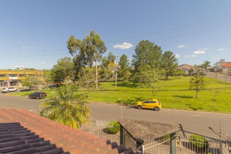 Casa à venda com 310m², 4 quartos e 4 vagas Casa à venda com 310m², 4 quartos e 4 vagasVista da Suíte