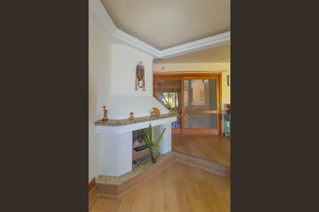 Casa à venda com 310m², 4 quartos e 4 vagas Casa à venda com 310m², 4 quartos e 4 vagasDetalhe da Sala