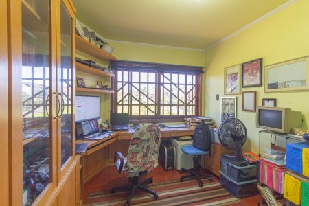 Casa à venda com 310m², 4 quartos e 4 vagas Casa à venda com 310m², 4 quartos e 4 vagasQuarto 1