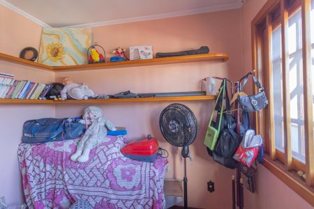 Casa à venda com 310m², 4 quartos e 4 vagas Casa à venda com 310m², 4 quartos e 4 vagasCloset do Quarto 3