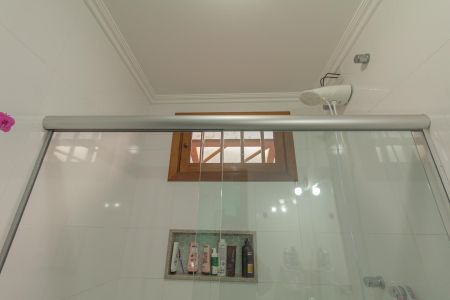 Casa à venda com 310m², 4 quartos e 4 vagas Casa à venda com 310m², 4 quartos e 4 vagasBanheiro Social