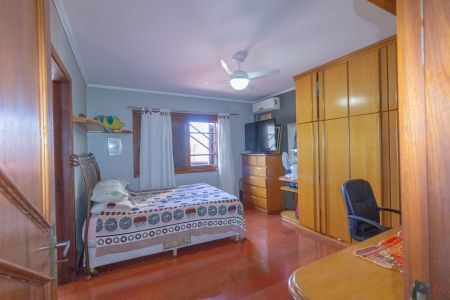 Casa à venda com 310m², 4 quartos e 4 vagas Casa à venda com 310m², 4 quartos e 4 vagasQuarto 3