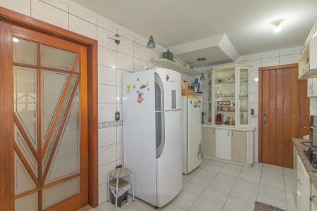 Casa à venda com 310m², 4 quartos e 4 vagas Casa à venda com 310m², 4 quartos e 4 vagasCozinha