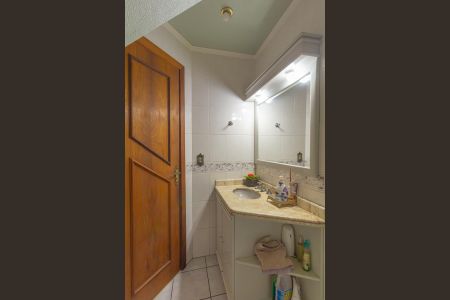 Casa à venda com 310m², 4 quartos e 4 vagas Casa à venda com 310m², 4 quartos e 4 vagasLavabo