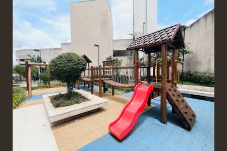 Apartamento para alugar com 73m², 2 quartos e 2 vagasÁrea comum - Playground
