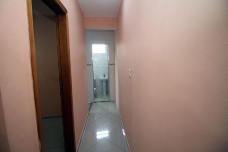 Corredor de casa à venda com 1 quarto, 55m² em Brás de Pina, Rio de Janeiro
